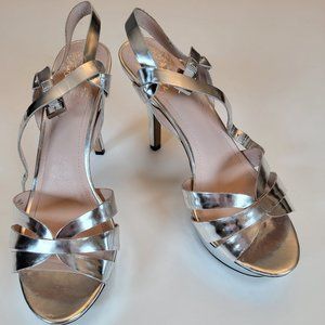 VINCE CAMUTO PEPPA STRAPPY HIGH HEEL PLATFORM SANDAL SILVER